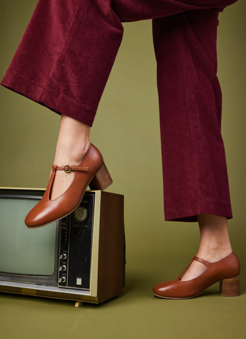 Lille Leather T-Bar Dolly Shoes - Brown - Model Front
