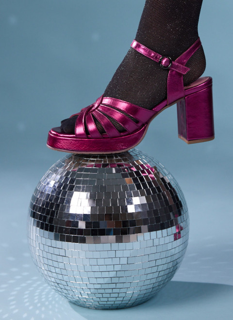 Montpellier Metallic Leather Platform Sandals - Pink