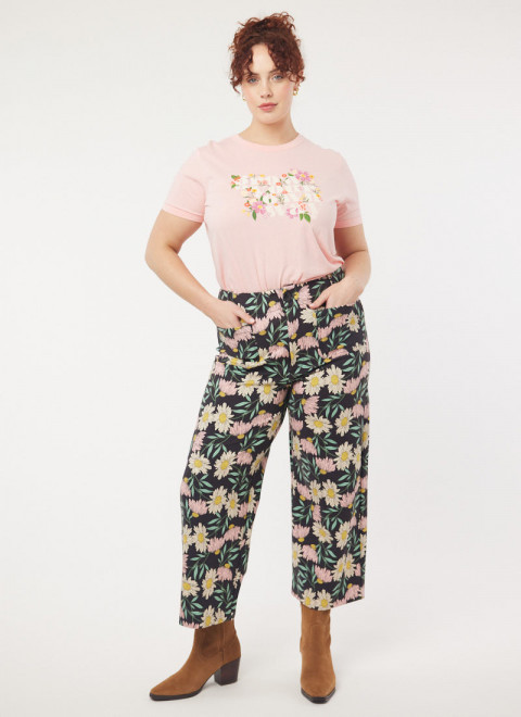 Stevie Grow Your Own Way Slogan Tee